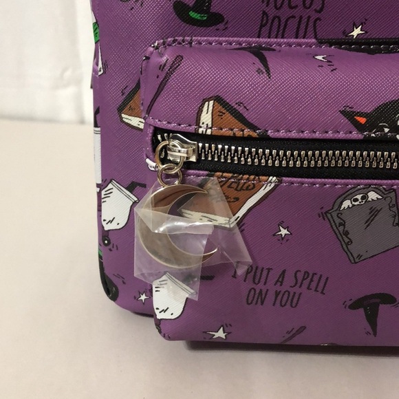 Disney Halloween Hocus Pocus Movie Icons Purple Mini Backpack NWT - Picture 7 of 10